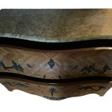 Commode style Louis XV