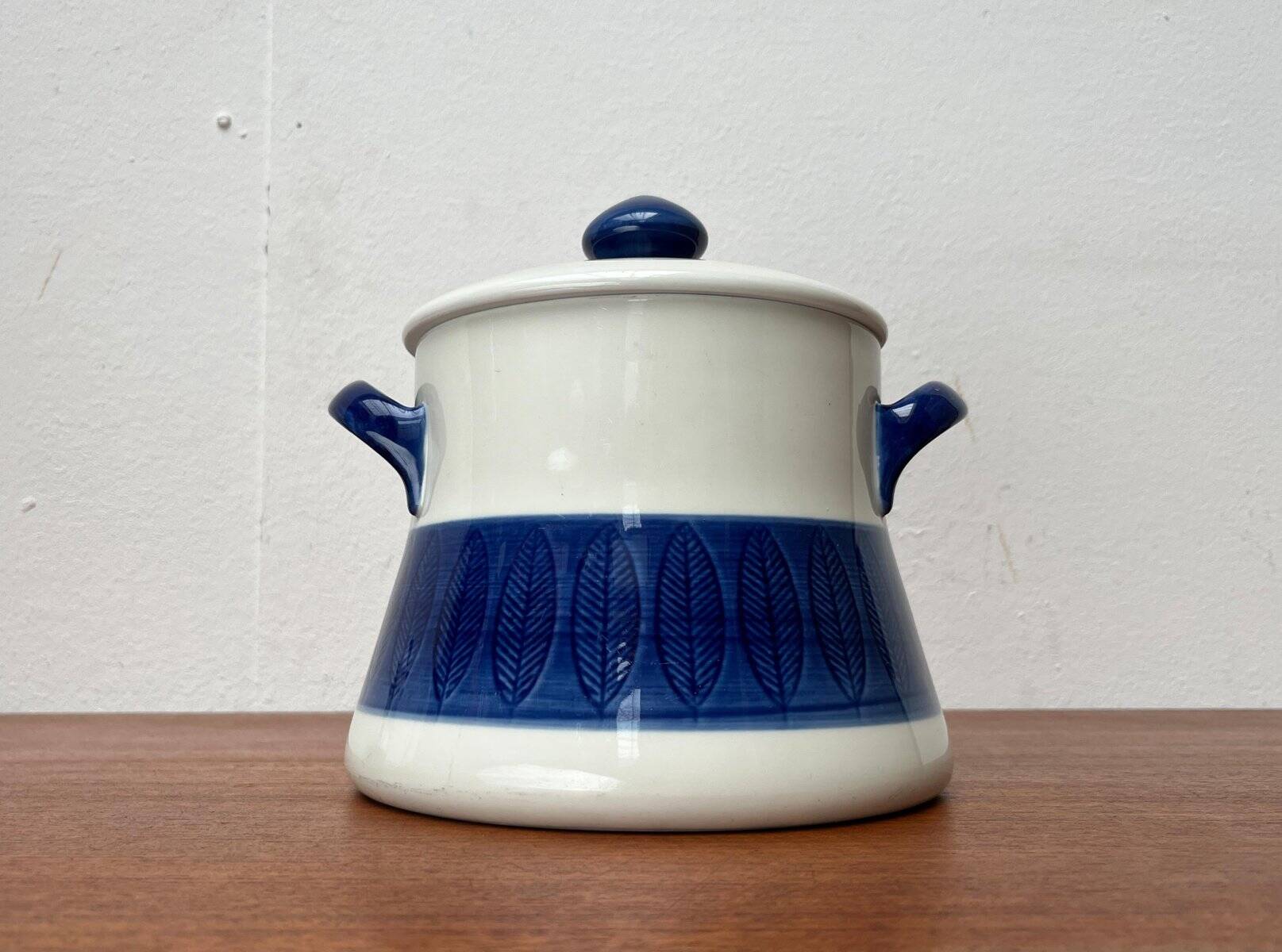 Grand Terrine Couvercle de Pot Suédois du Milieu du Siècle Koka Blue Bla par Hertha Bengtson pour Rörstrand, années 1950