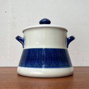 Grand terrine Swedish mid-century pot lid Koka Blue Bla by Hertha Bengtson for Rörstrand, 1950s