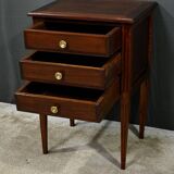 Mahogany chest of drawers, Louis XVI period – Late 18th century