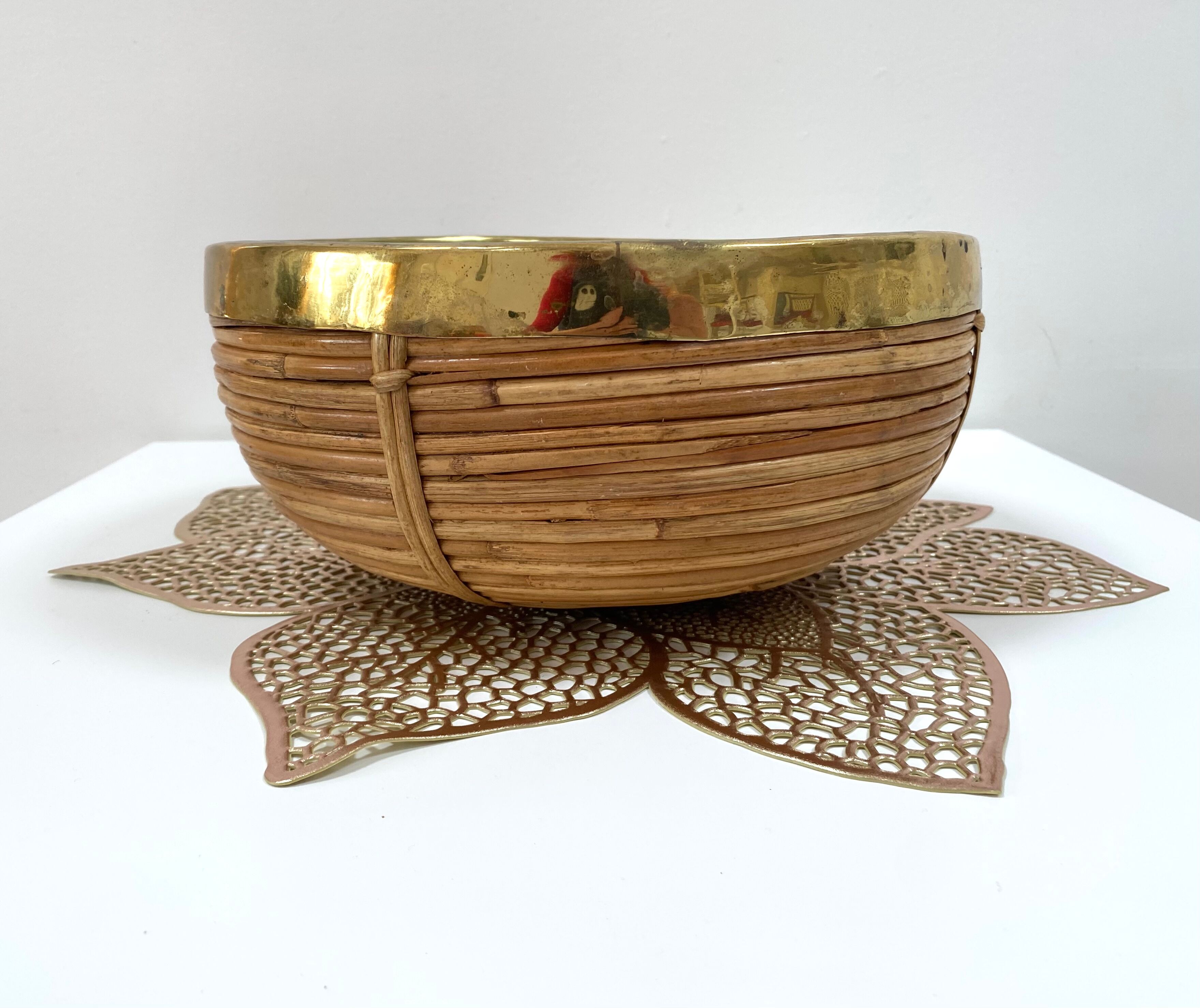 Basket in bamboo and brass from the 70s
