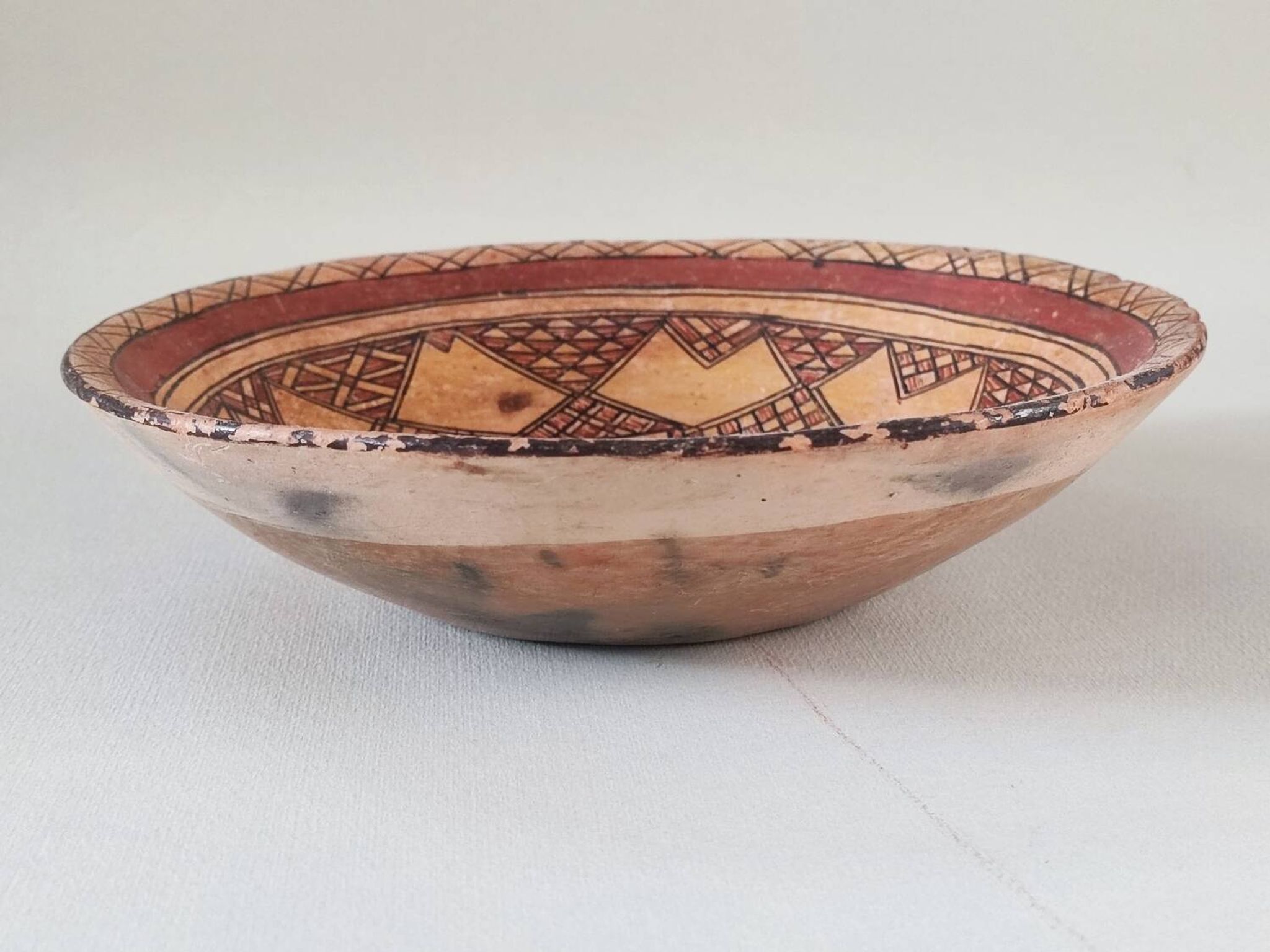 Ancien plat ideqqi kabyle terre cuite