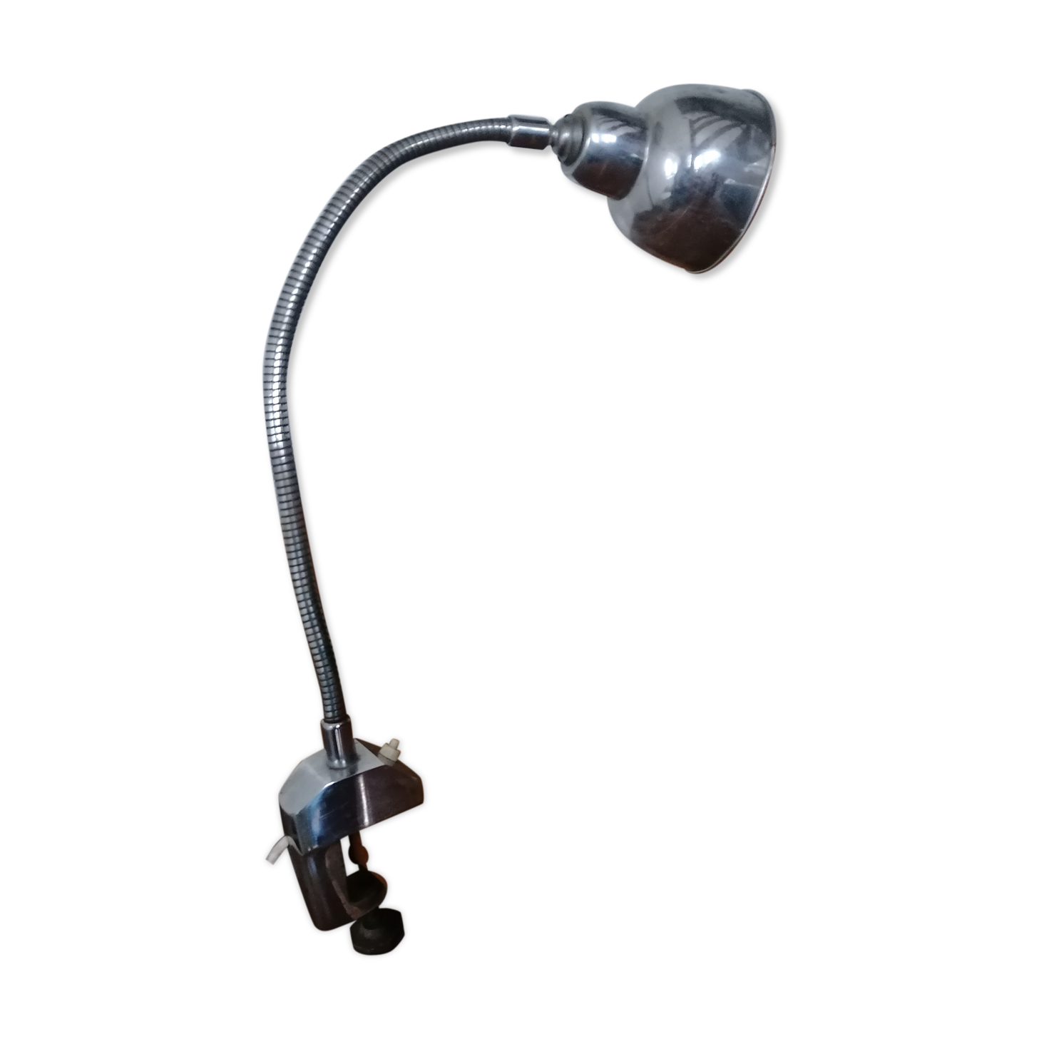 Flexible desk lamp fastening