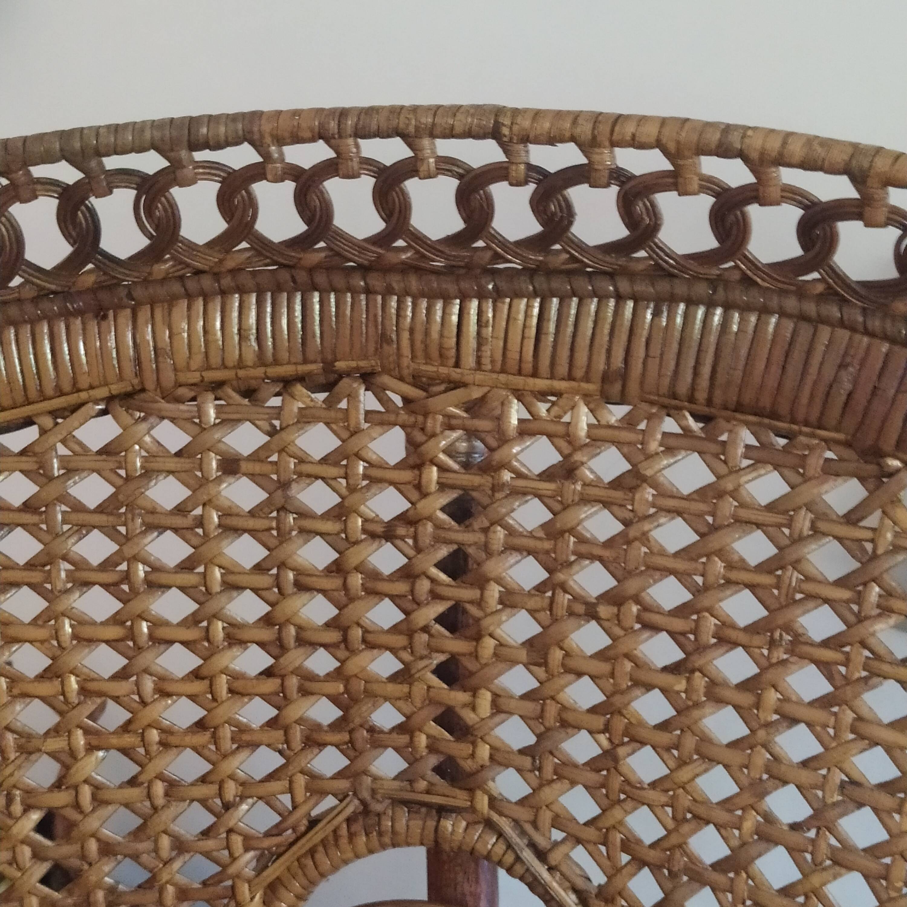 Fauteuil rotin emmanuelle modèle paon 1970