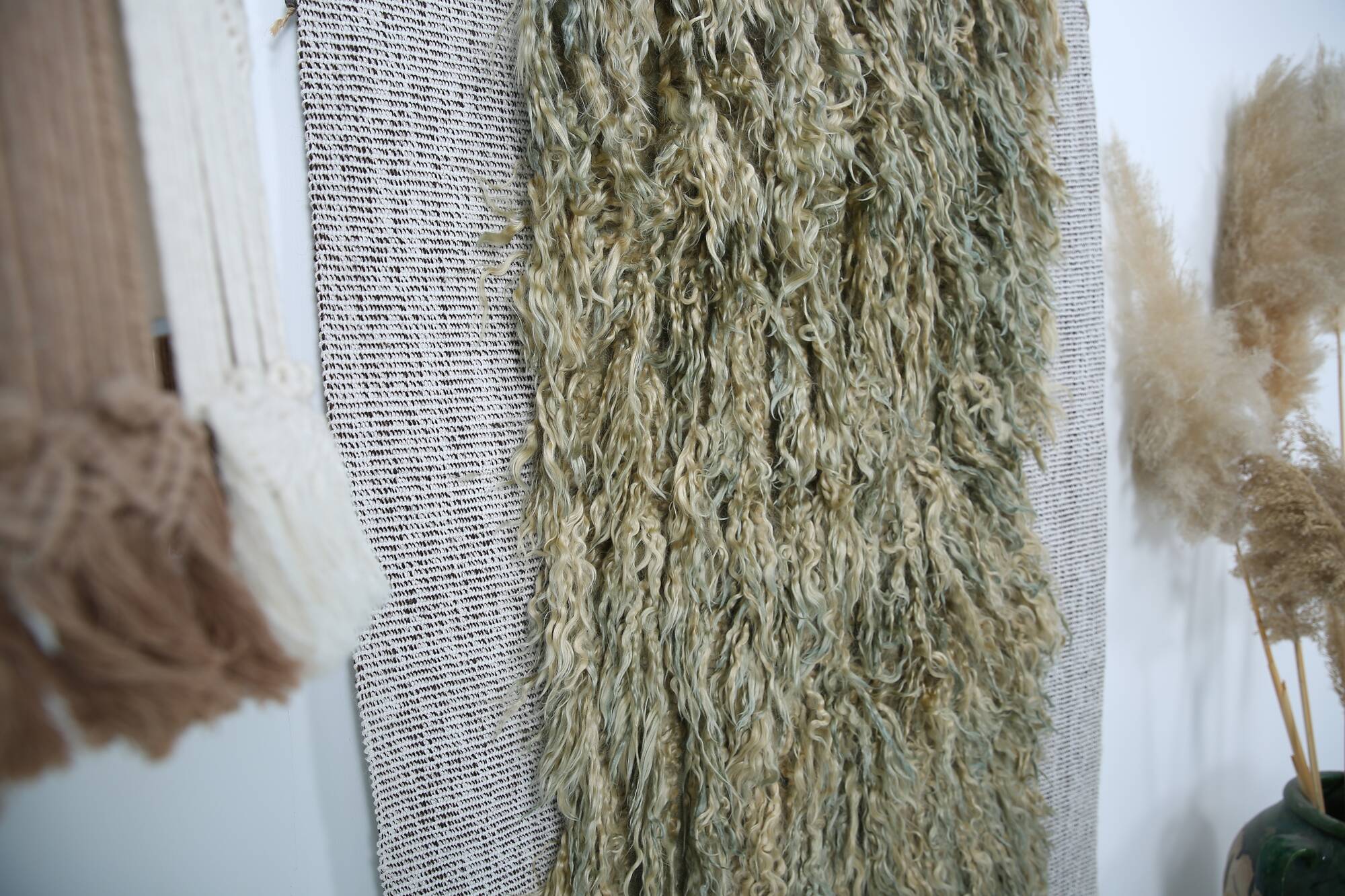 Handmade Turkish Vintage Wall Rug, 104x175Cm