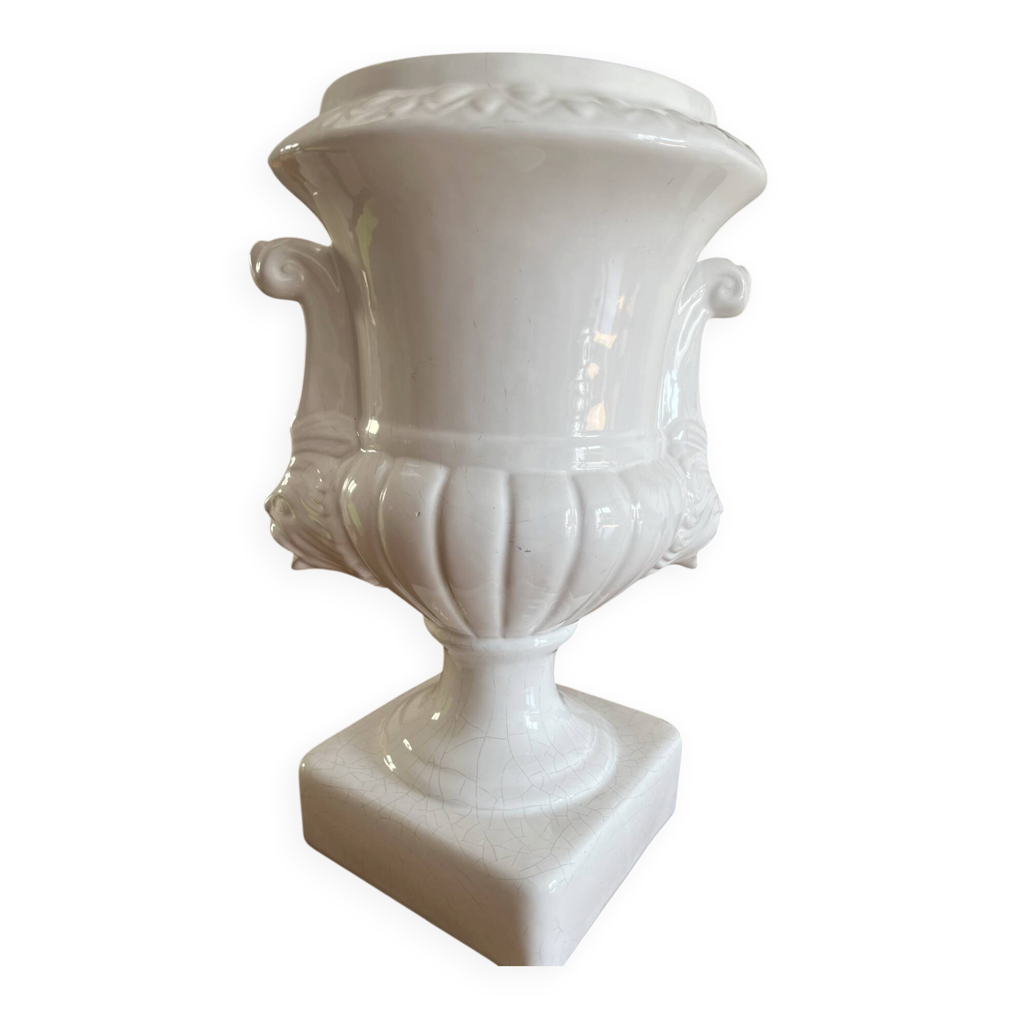 Large Médicis style vase