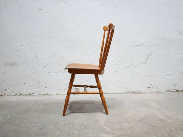 Chaise vintage Tacoma par les éditions Baumann