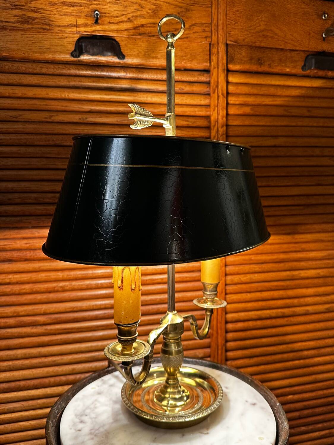 Empire style bouillotte lamp in brass and green sheet metal - Electricity