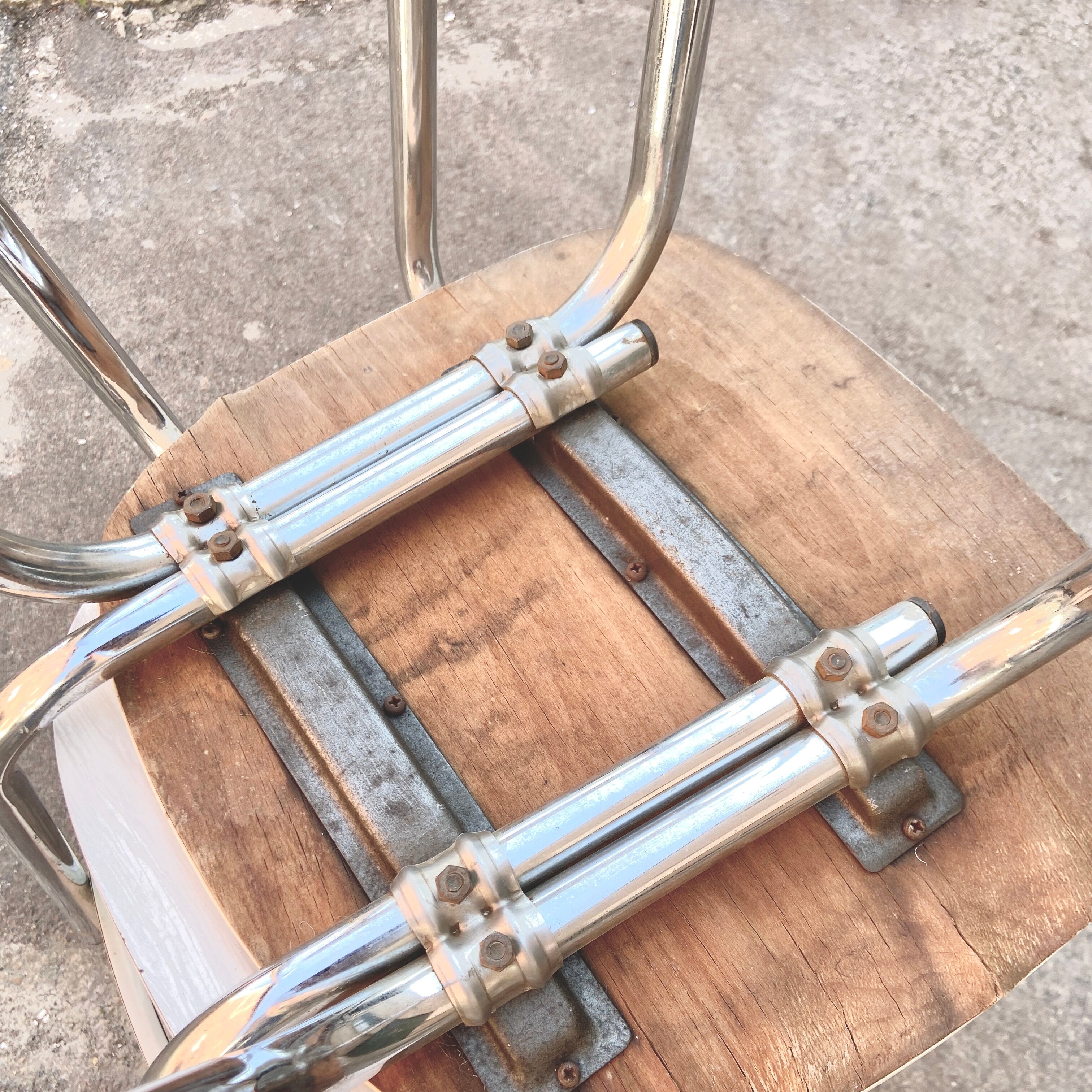Set of 4 chairs in formica