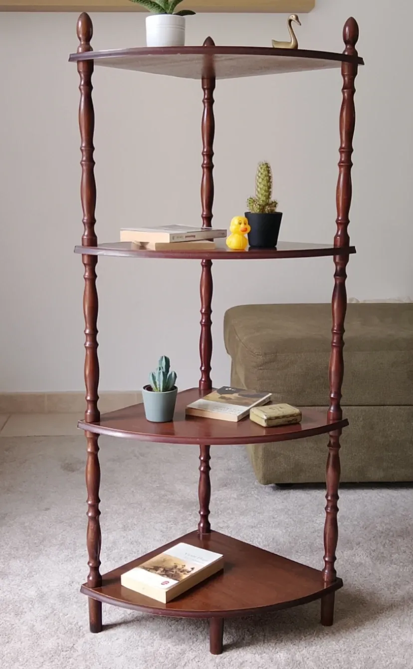 Vintage corner shelf from the 70s/80s.