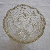 Vase motif flowers