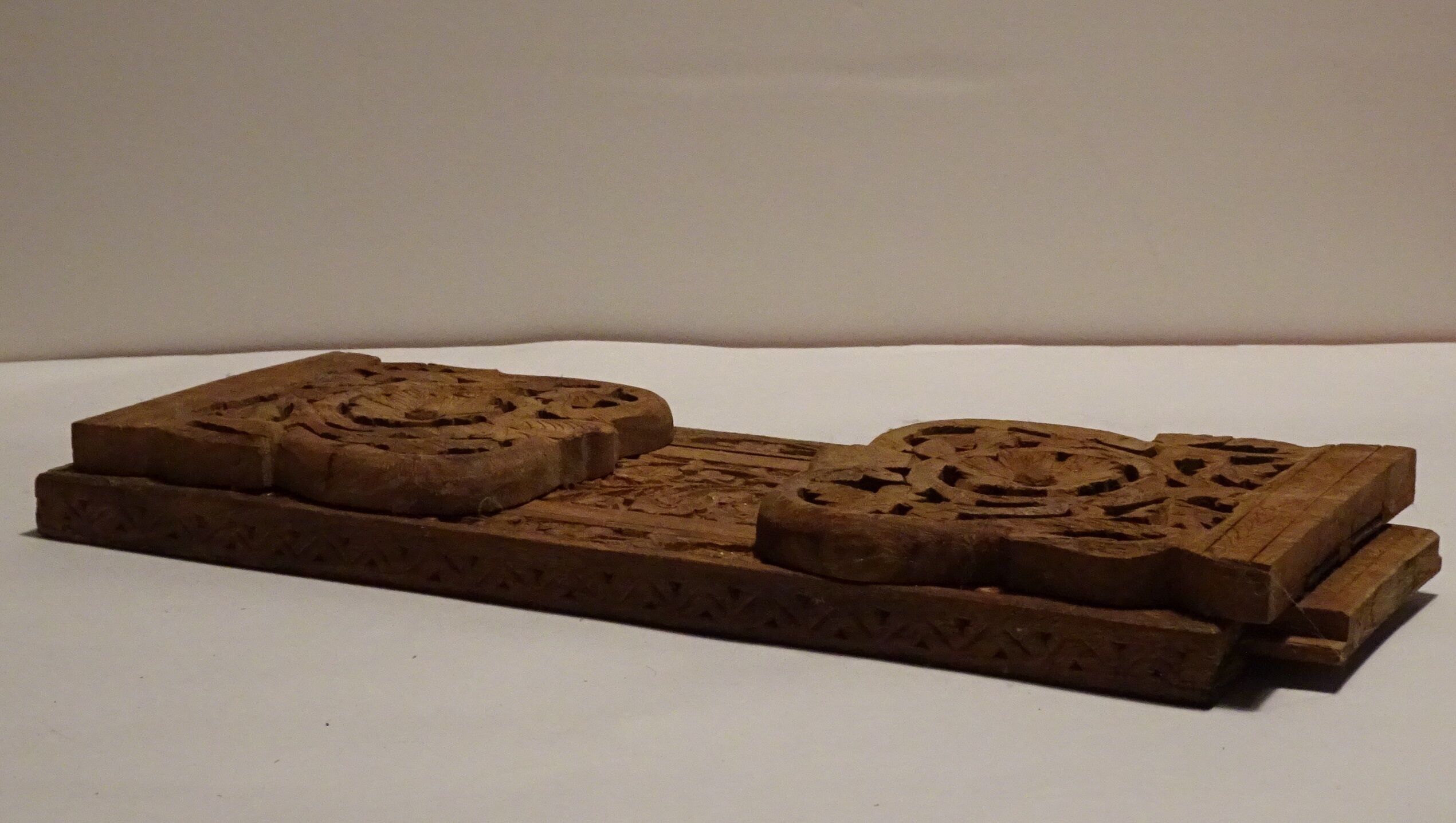 Extendable bookends Indian 70