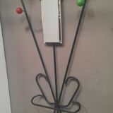 Porte manteau mural sur pied à boules de couleur