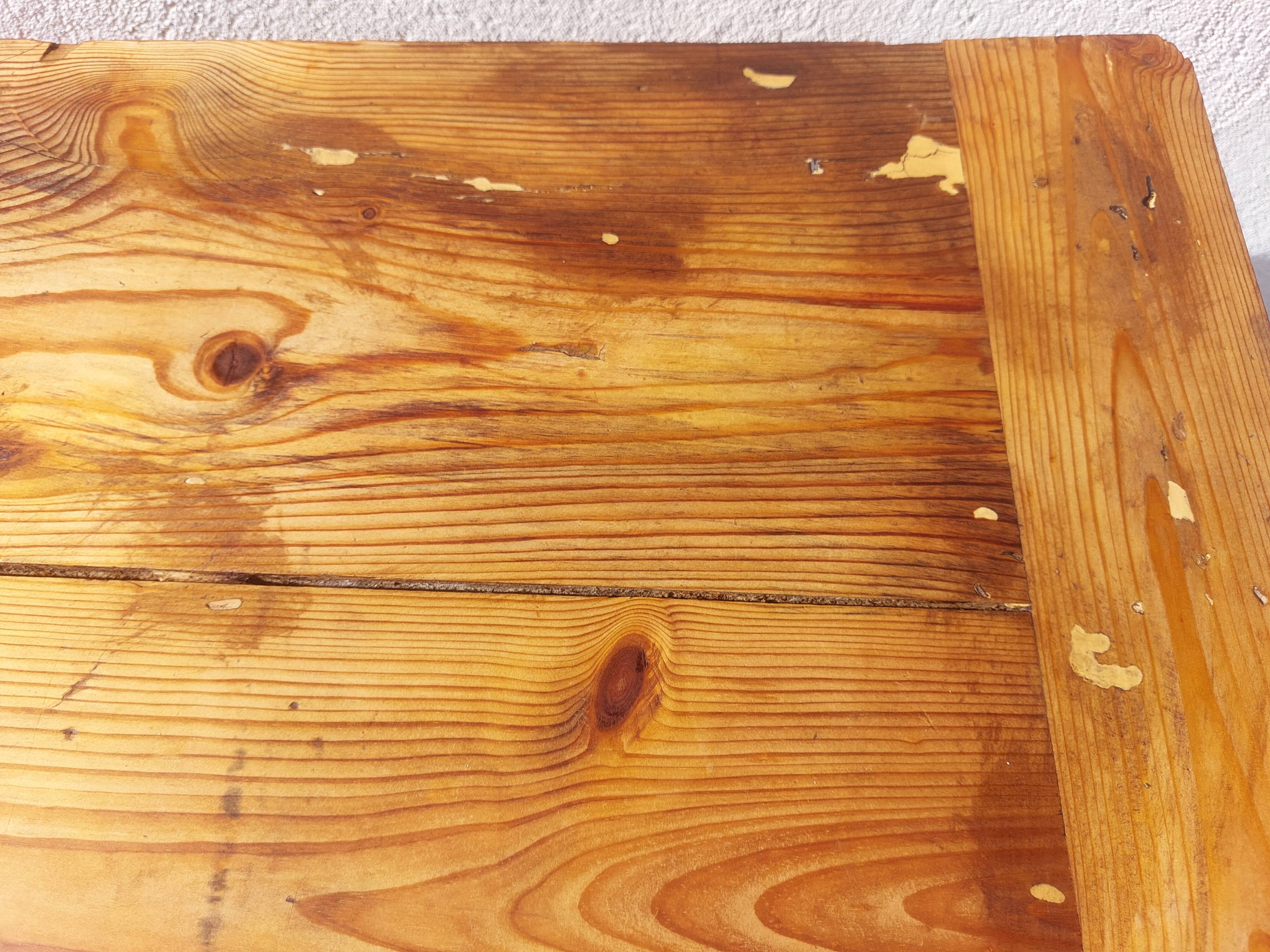 wooden table, bistro, countryside