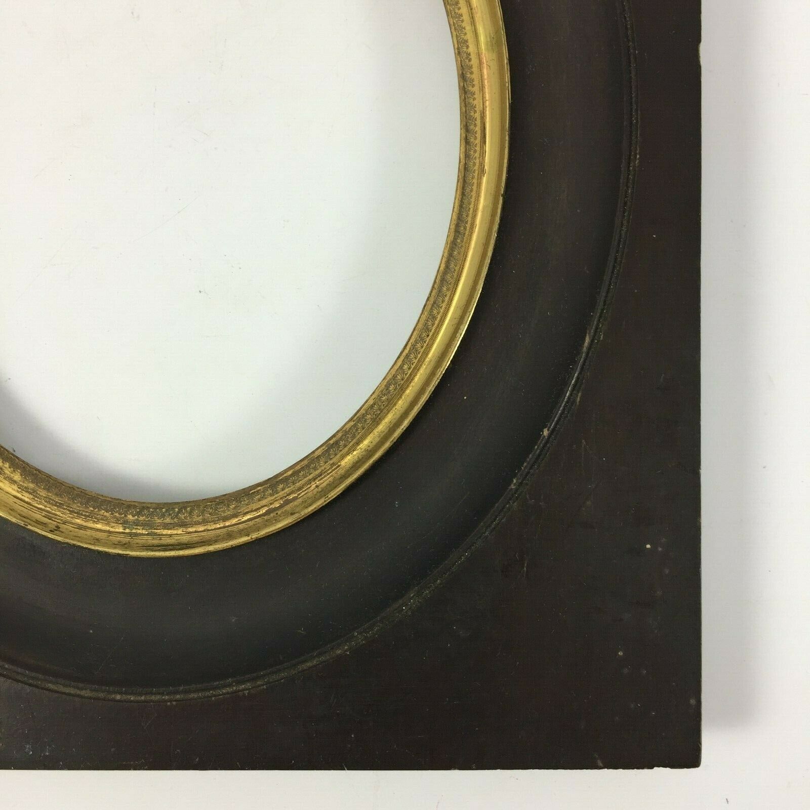 Frame of miniature wood and brass dore debut XlXeme