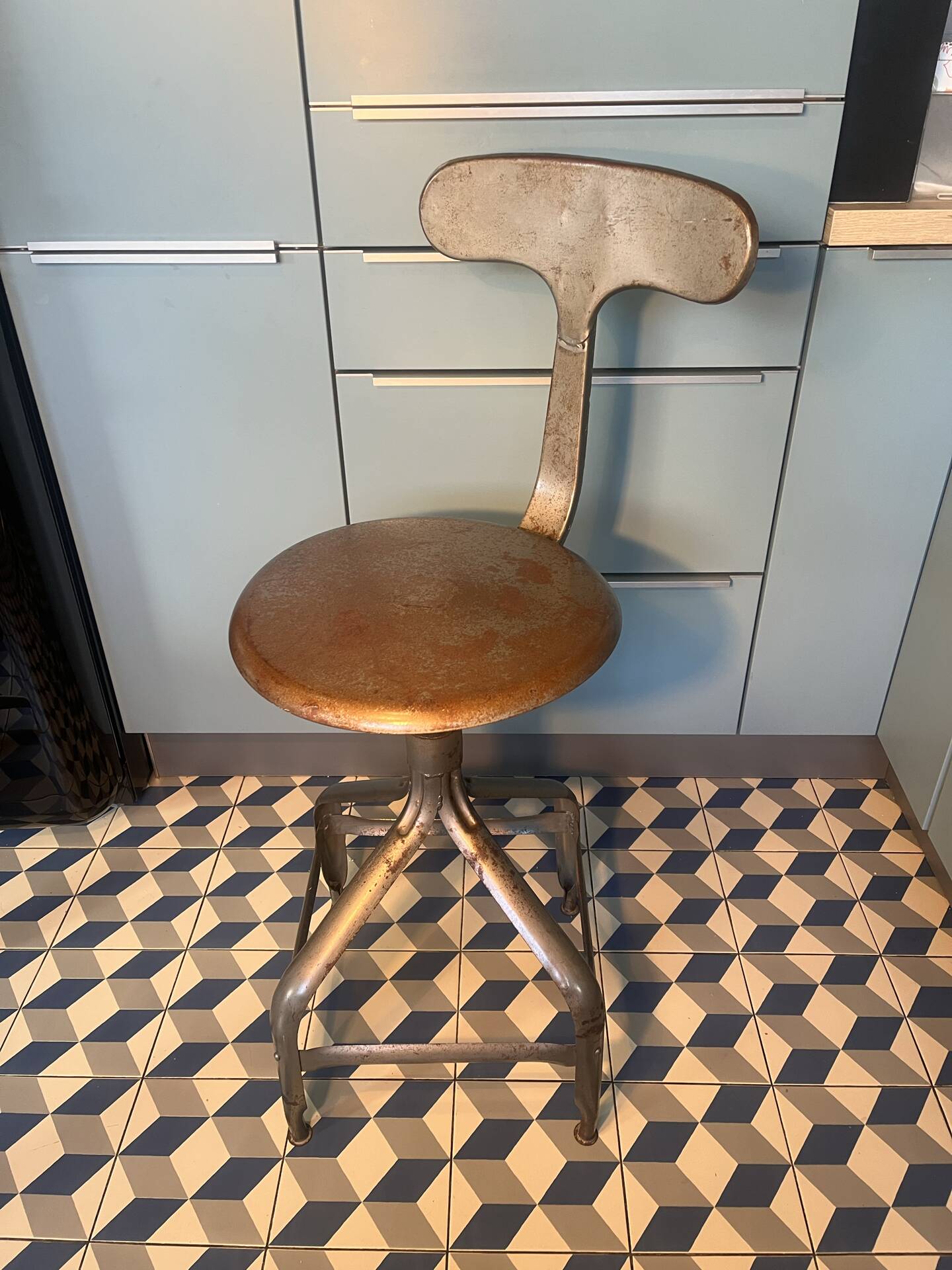 Chaise Nicolle queue de baleine