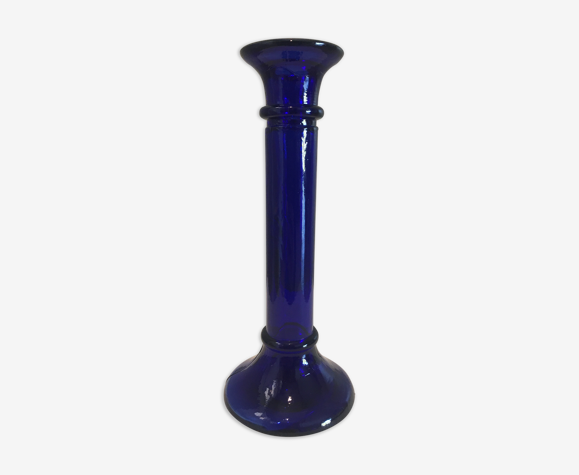 Bougeoir en verre bleu
