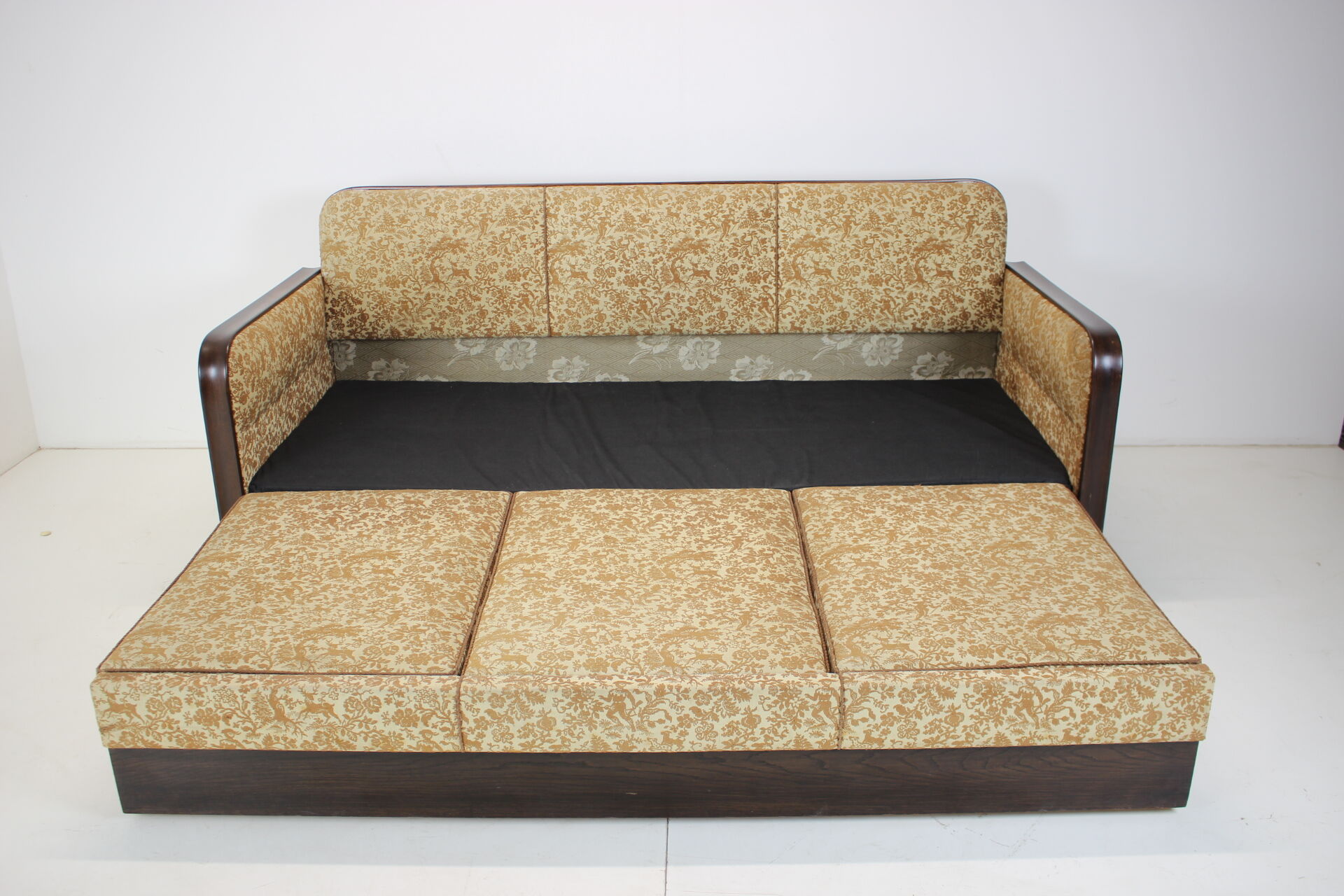 Art deco three-seater sofa designed by Jindřich Halabala, 1930's.