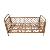 Bed in rattan