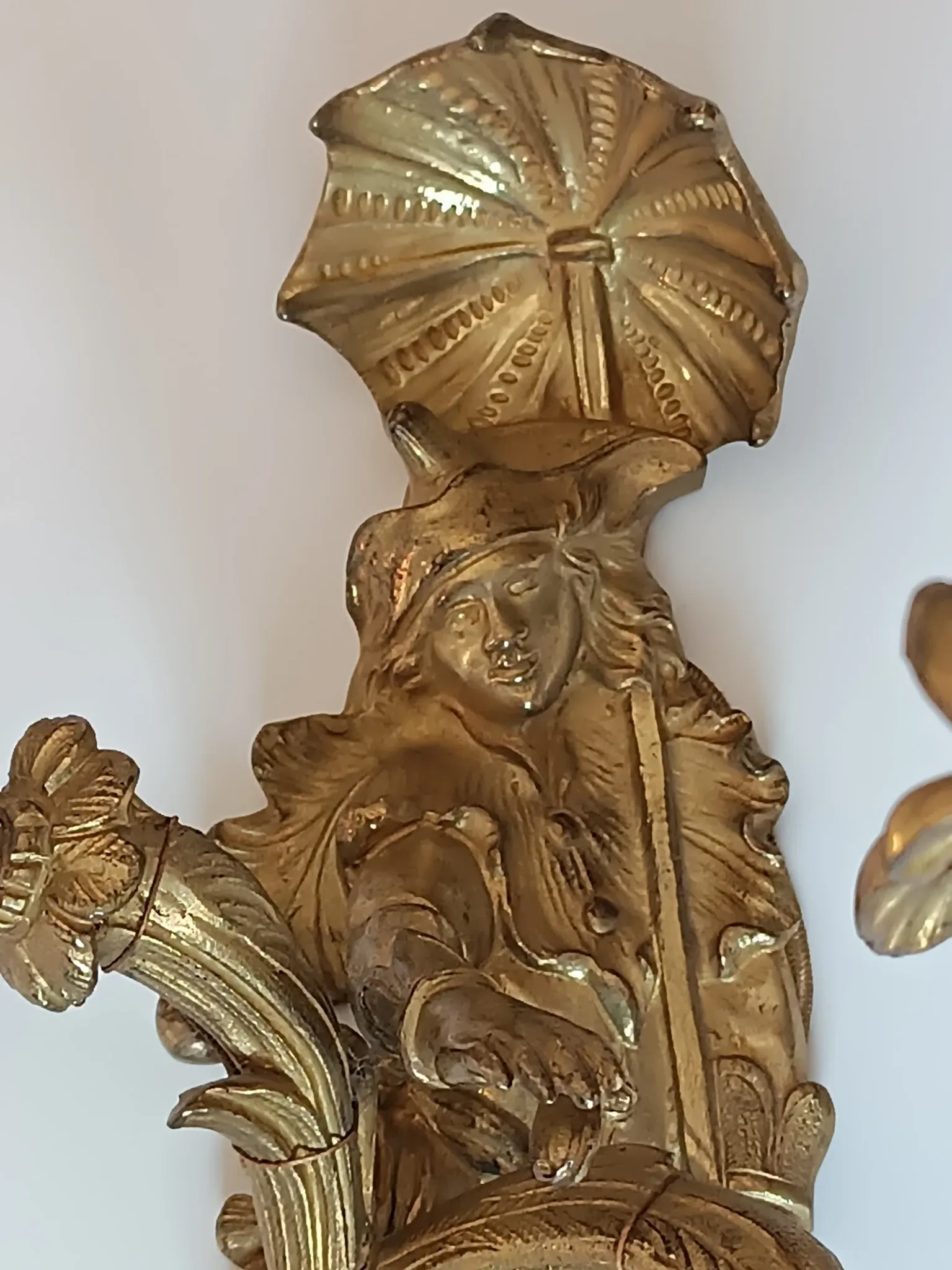 Paire d'appliques style Régence en bronze doré