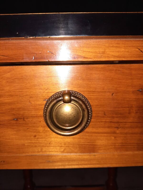 Table de chevet en merisier