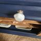 Buffet ouvert bleu de Sèvres et bois