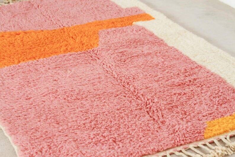 Traditional Berber rug with colourful patterns, size 1.5/2.5 m.