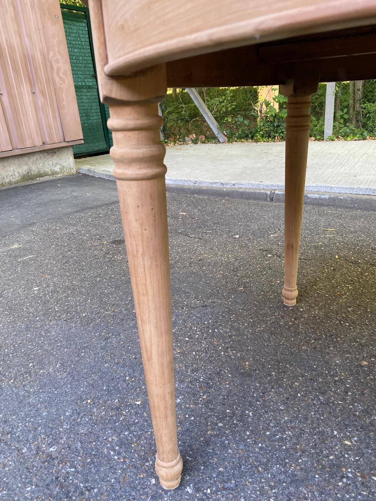 Round dining table Louis Philippe stripped in raw solid cherry wood Italy