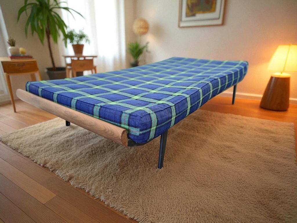 Vintage "Cleopatra" chaise longue by Dick Cordemeijer by Auping