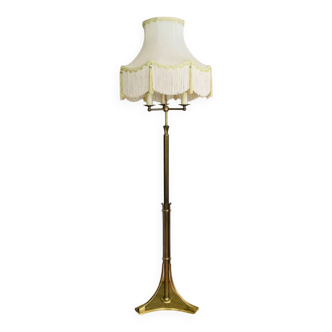 Art Deco floor lamp from the early 20th century in solid brass, capital lampshade