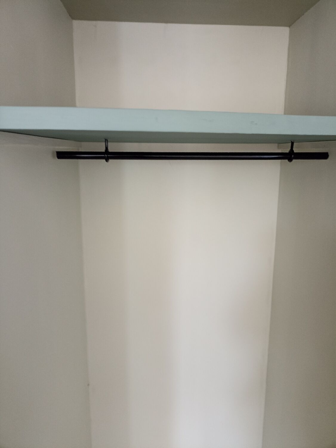 Asymmetrical chest of drawers