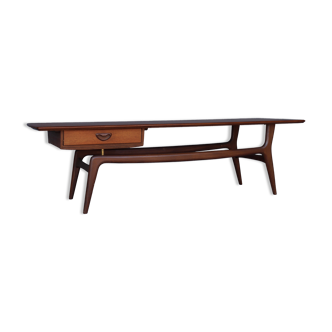 Teak coffee table by Louis van Teeffelen for Wébé. 1950s