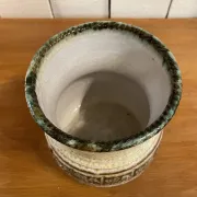 Vase en grès signé Giraud