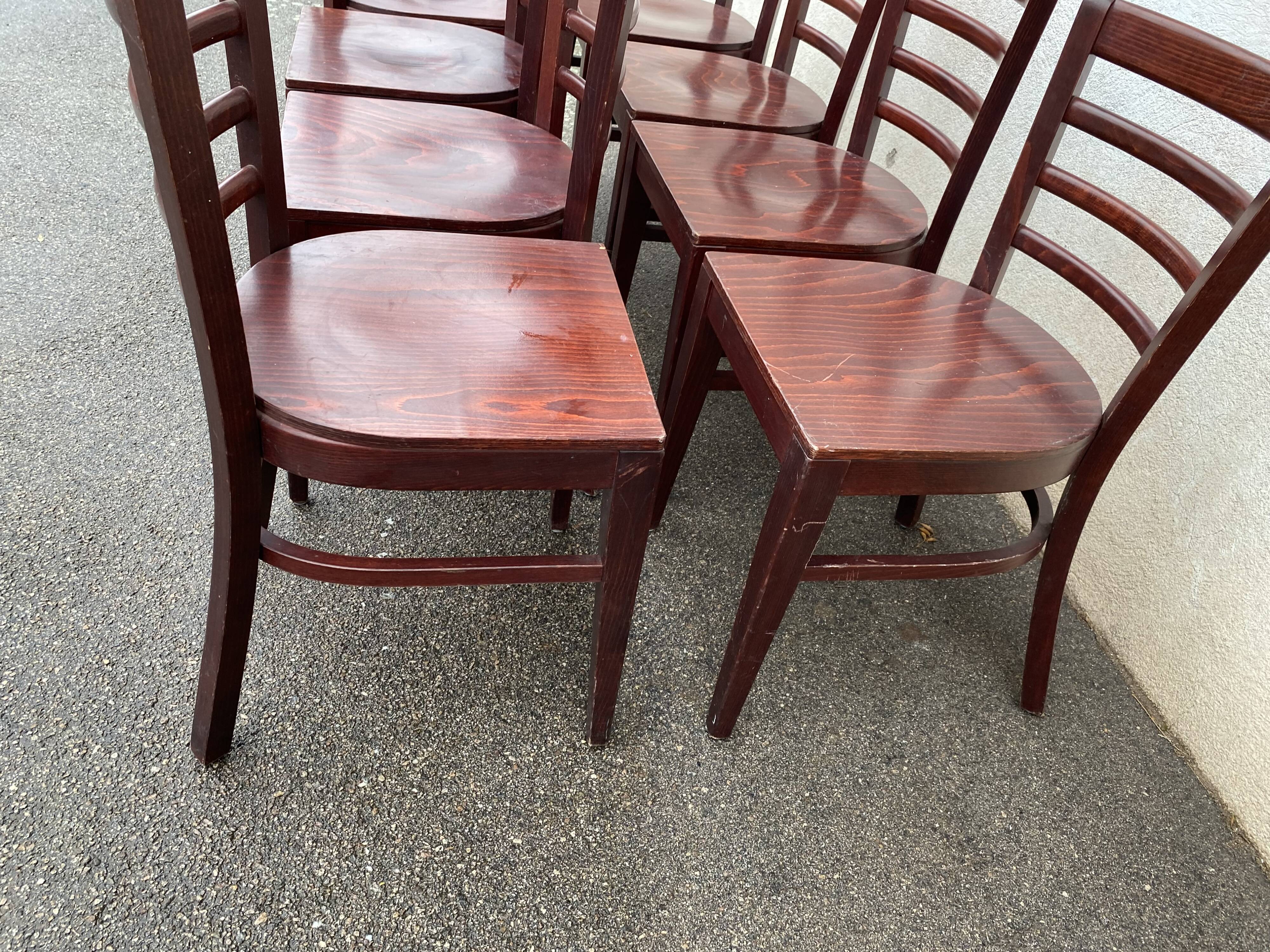 Set of 8 restaurant chairs
