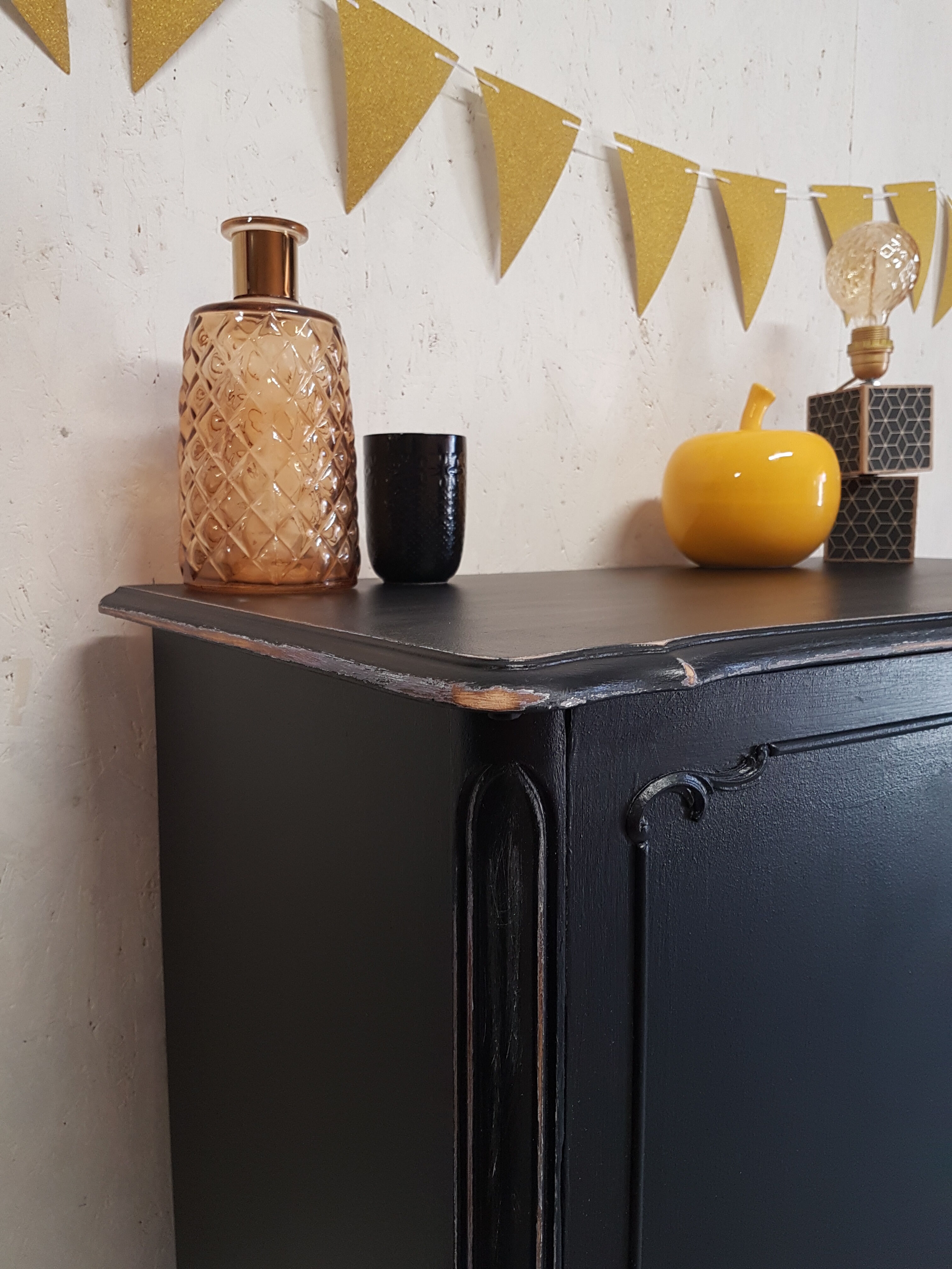 Wooden baroque style buffet