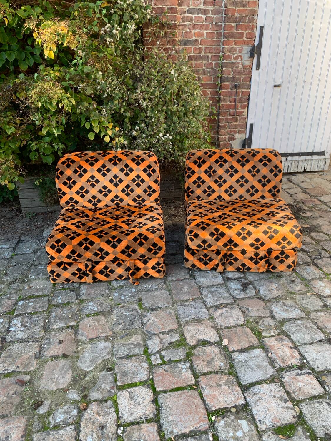 Vintage 70s modular sofa chairs