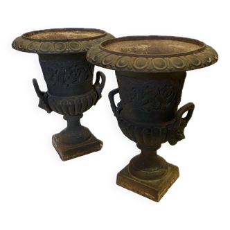 Medici cast iron vases