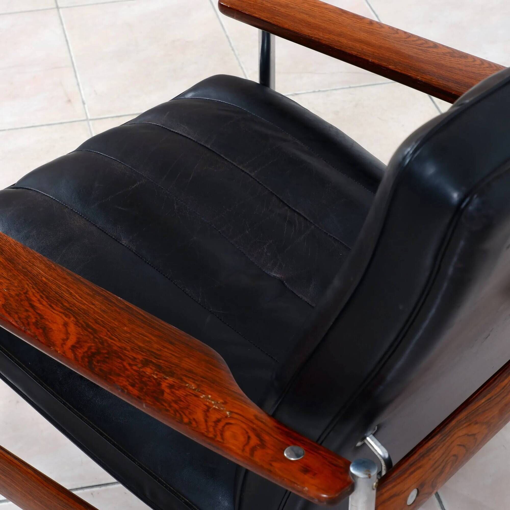 Fauteuil "1001" de Sven Ivar Dysthe pour Dokka Mobler