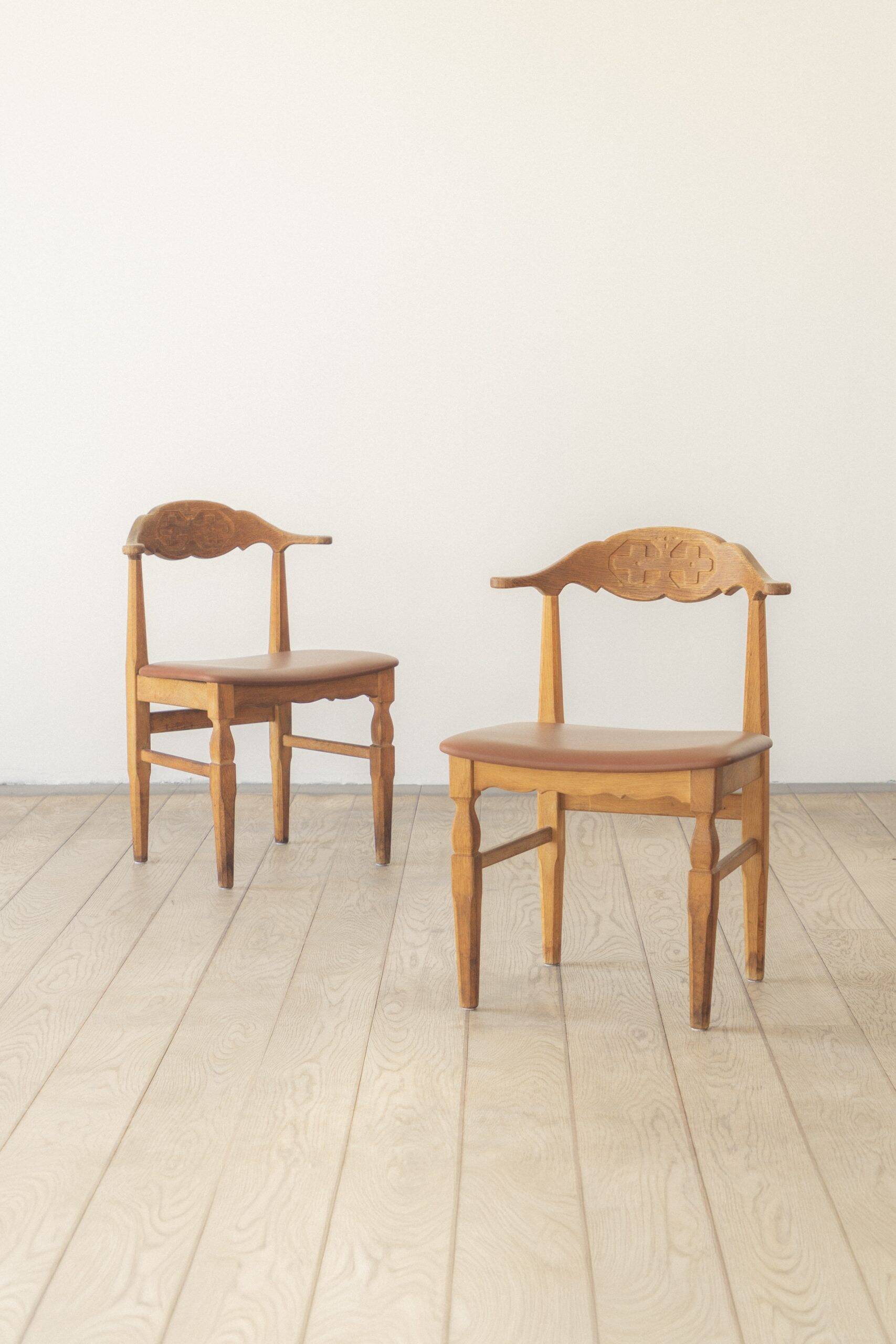 Henning Kjærnulf, chaise de salle à manger (ensemble de quatre)