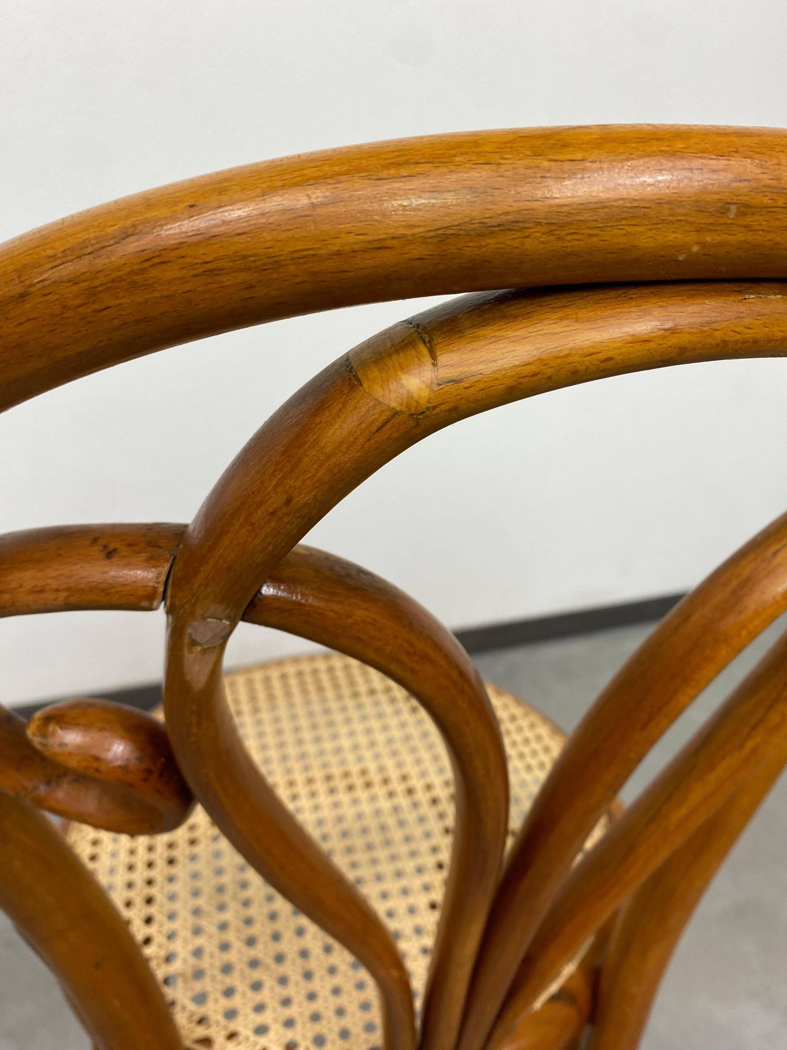 Curved wooden dining chair by Löbl Wieisskirchen