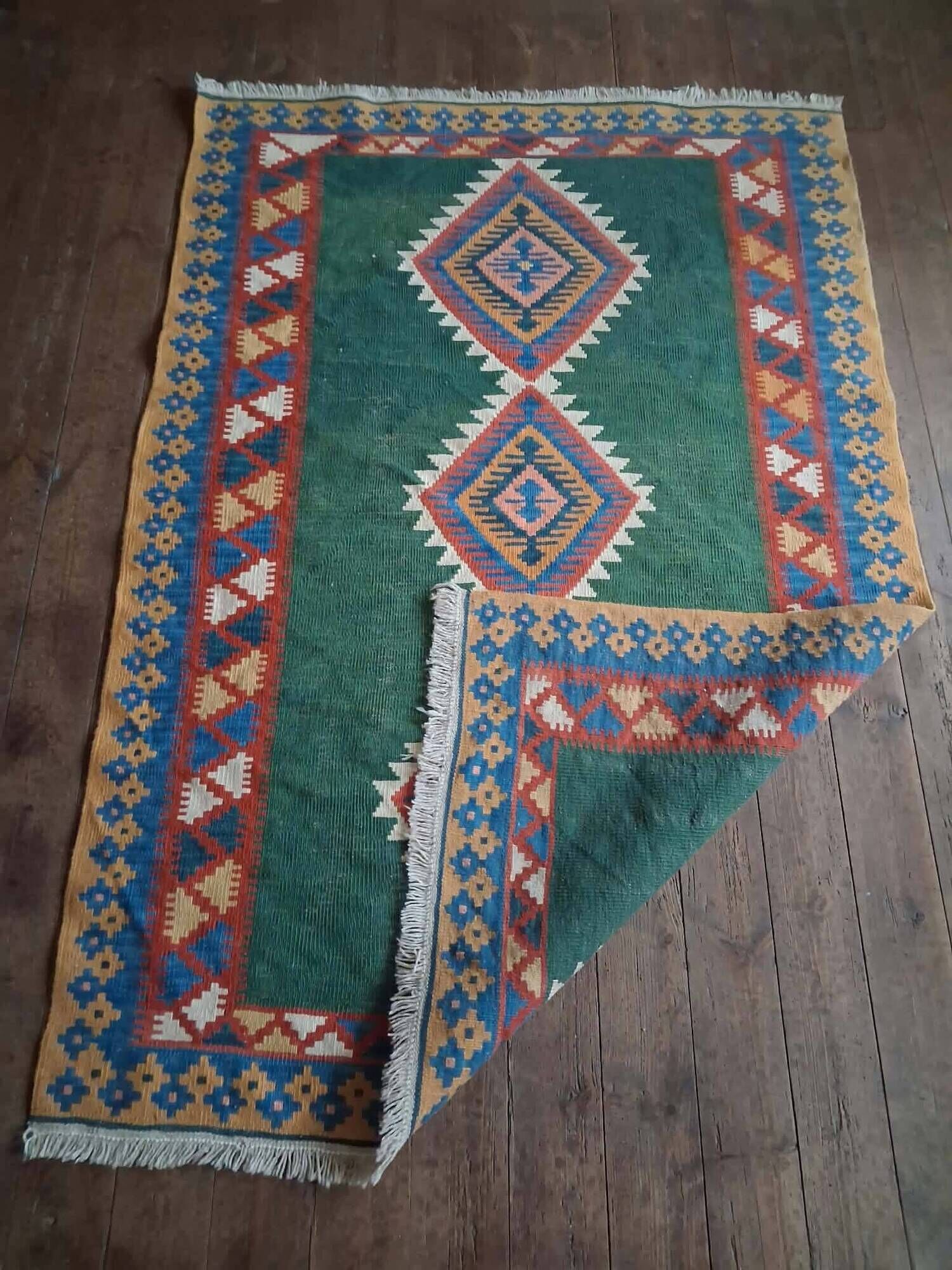 Handmade Persian Qashqai rug 175x120cm