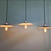 Trio de suspensions industrielles en tôle émaillée noire