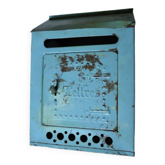 Metal mailbox