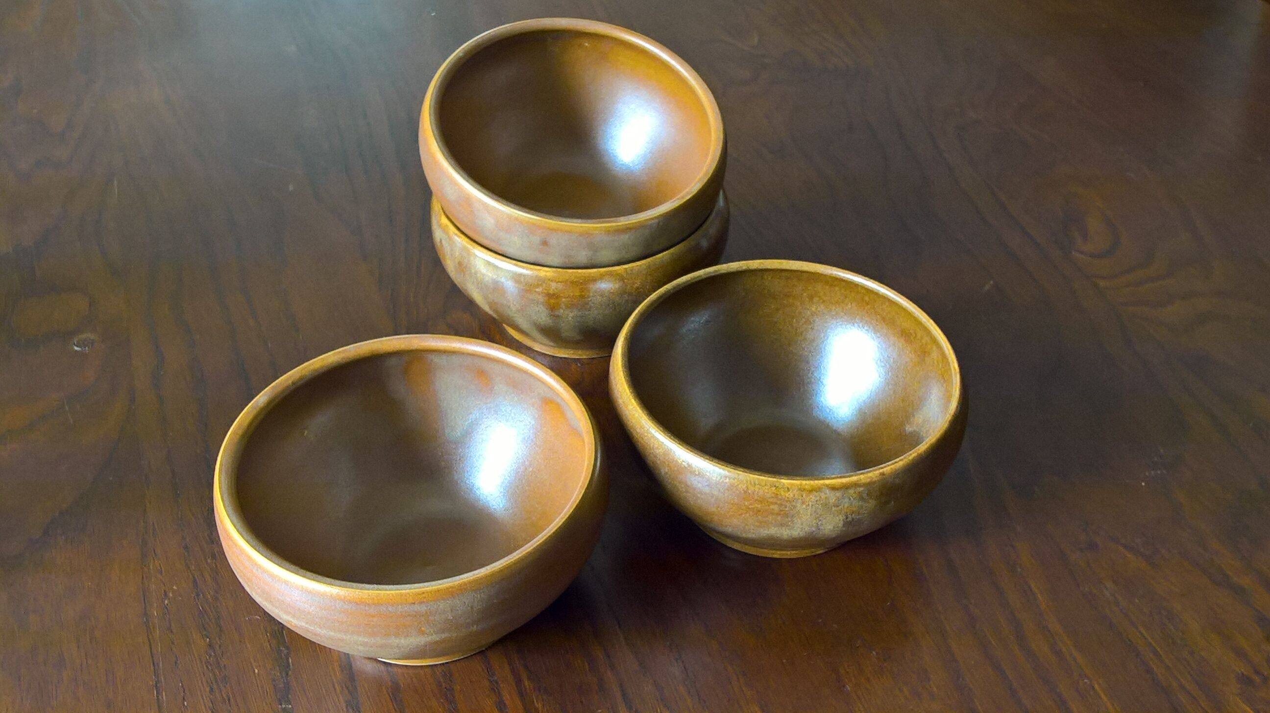 Four Digoin golden sandstone bowls
