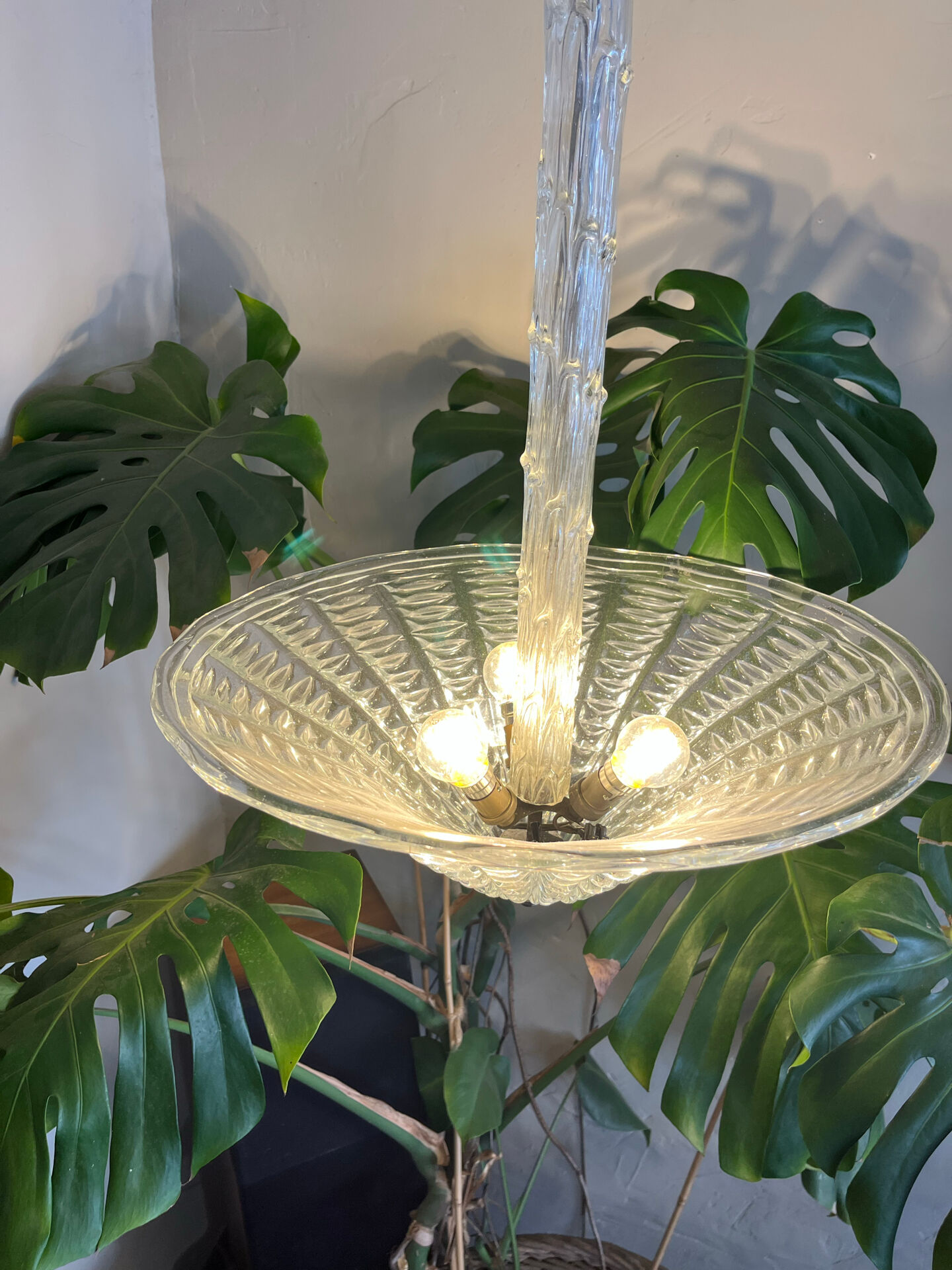 Beautiful Art Deco glass pendant.