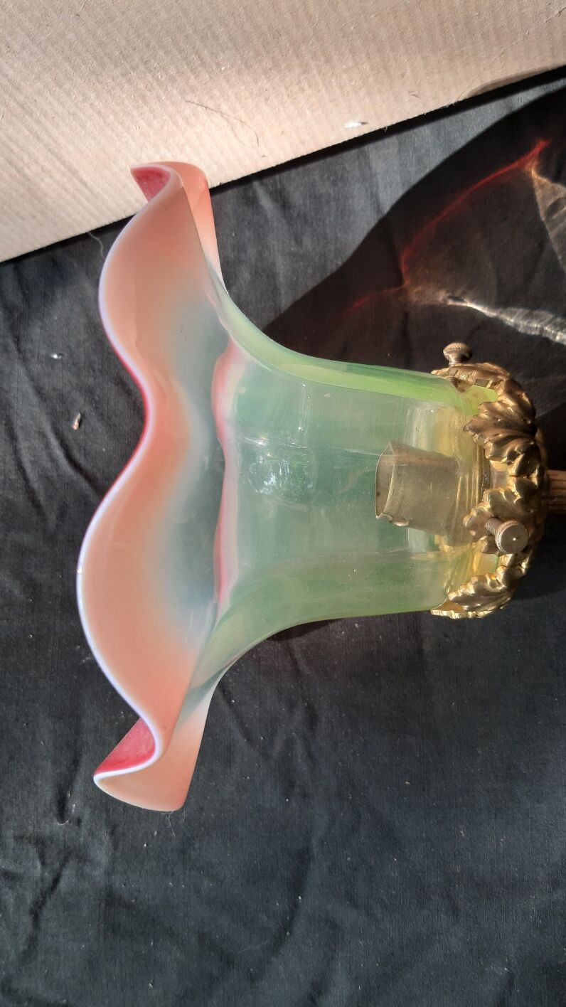 Art deco bronze wall lamp