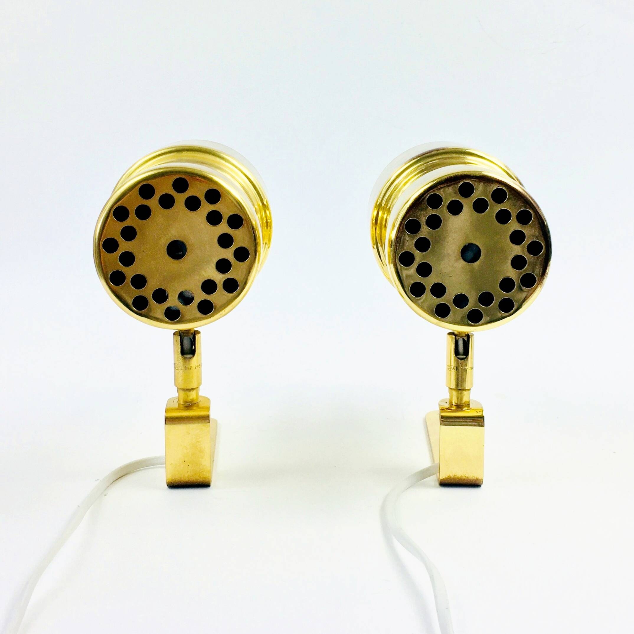 Pair of Scandinavian Polished Brass Wall Lights Model V-324 by Hans-Agne Jakobsson, Sweden, 1960s