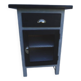 Furniture suitable for everywhere with a thick top, in solid wood
