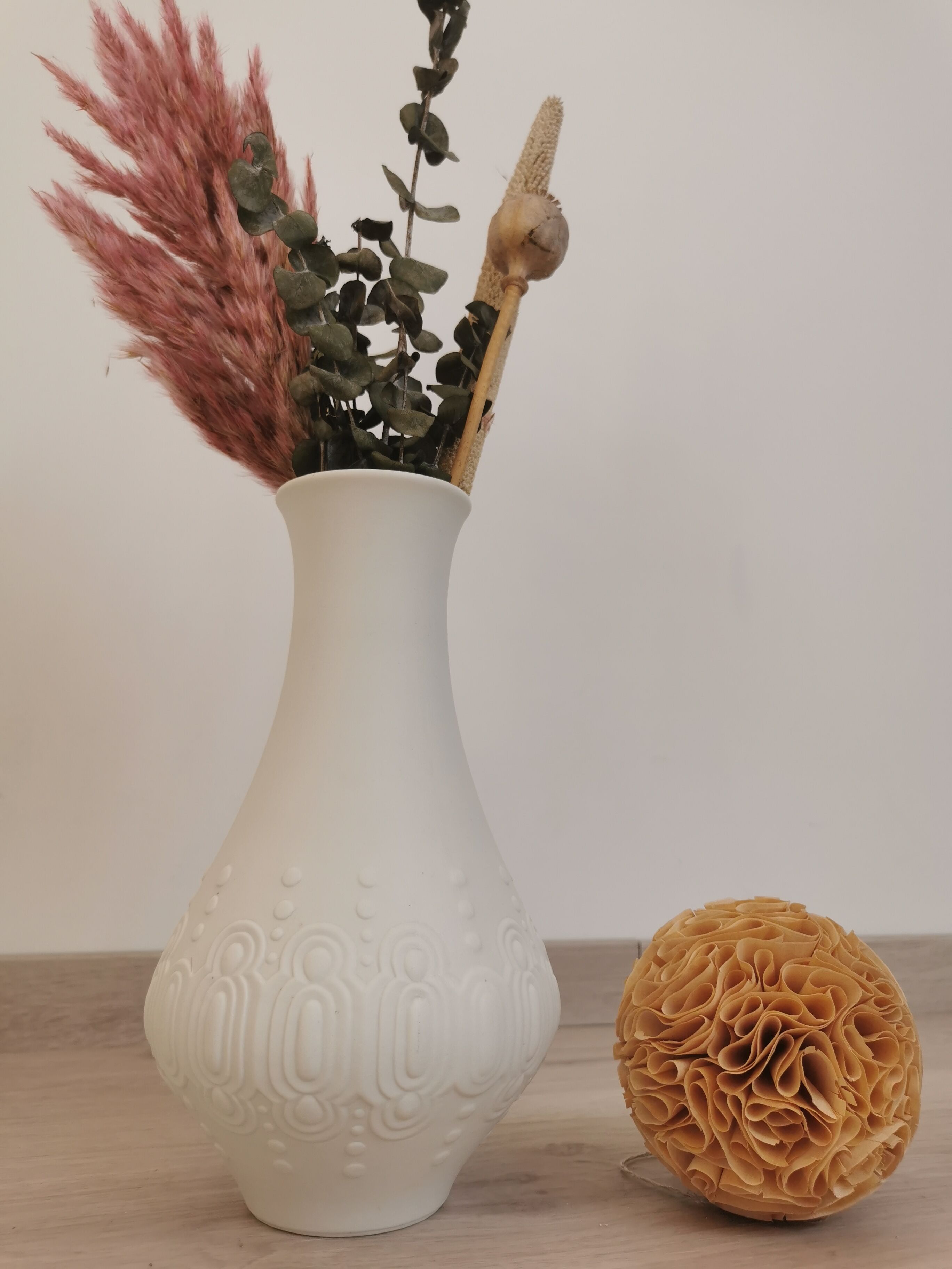 Vase biscuit Bavaria WGermany Seltmann