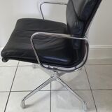 Fauteuil en cuir Softpad design Eames pour Herman Miller, années 70